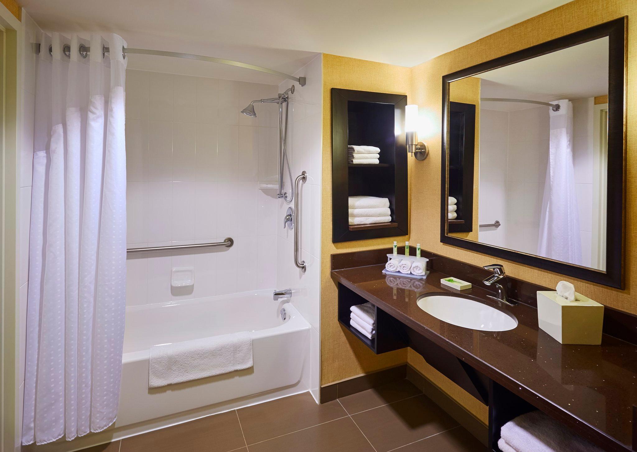 Holiday Inn Express And Suites Timmins By Ihg Kültér fotó