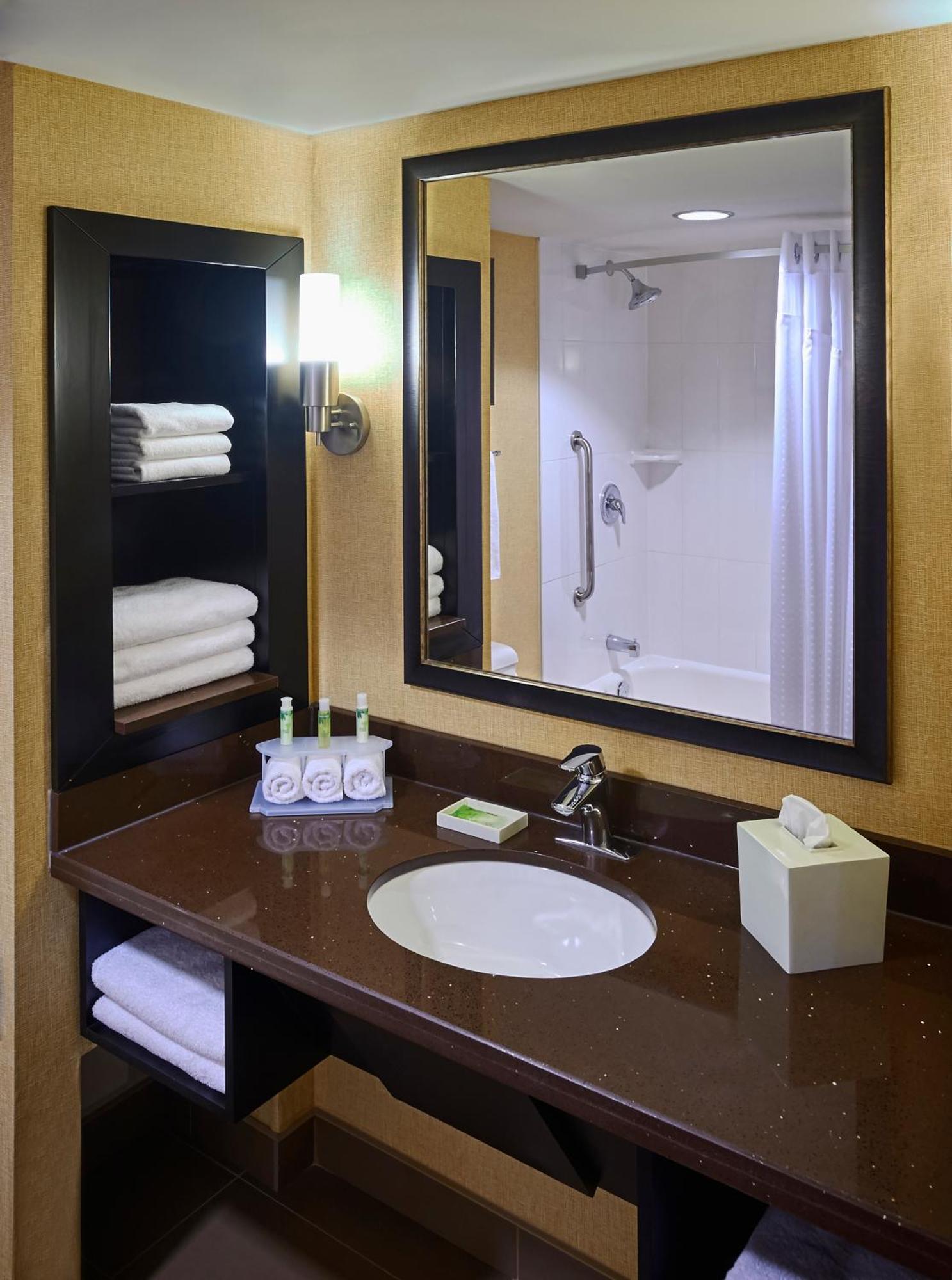 Holiday Inn Express And Suites Timmins By Ihg Kültér fotó